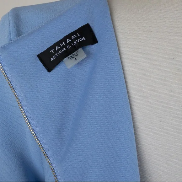 Elegant Blue Dress with Embellished Neckline - Picture 6 of 7